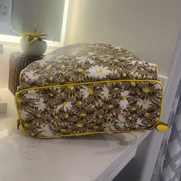 Michael Kors Floral Yellow Backpack with MK logo - Picture 11 of 17